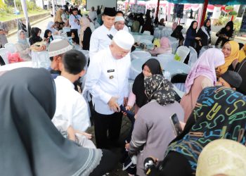 Gubernur Tinjau Rest Area Jemaah 5 Rajab Disbunak Kalsel