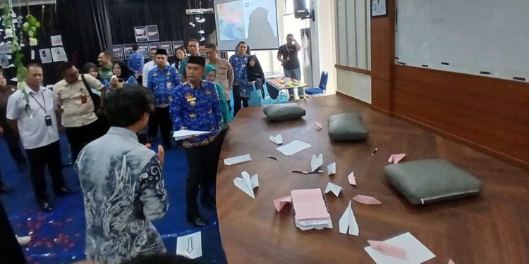 Walikota Banjarmasin HM Yamin saat menghadiri kampanye 16 Hari Anti Kekerasan terhadap Perempuan. (foto : shn/seputaran)