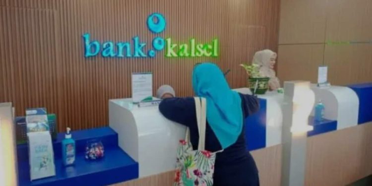 Layanan front office Bank Kalsel. (foto : istimewa)