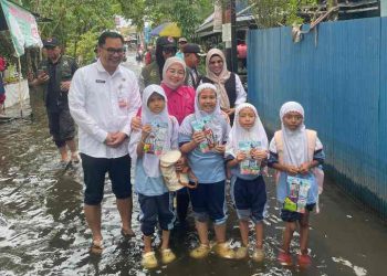 Komisi IV Minta MBG Tetap Berjalan Bagi Sekolah Terdampak Banjir