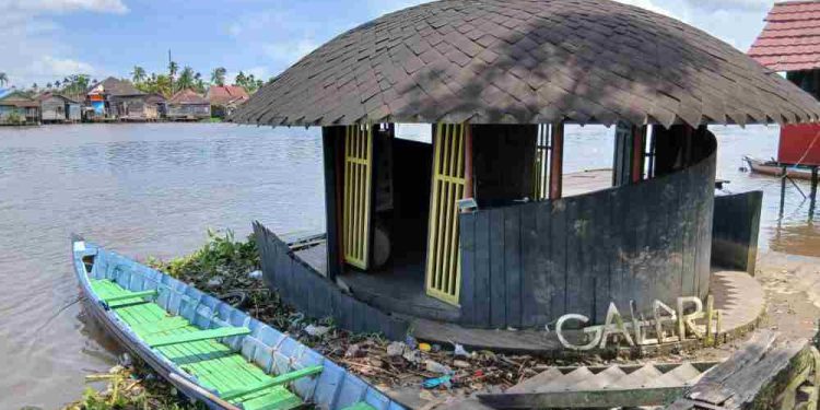 Galeri Terapung Sasirangan yang terlihat tak terawat. (foto : shn/seputaran)