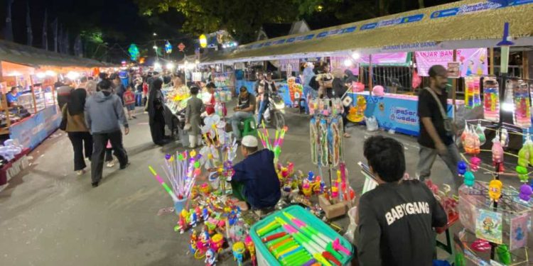 PKL yang ada di Festival Pasar Wadai Ramadan. (foto : shn/seputaran)
