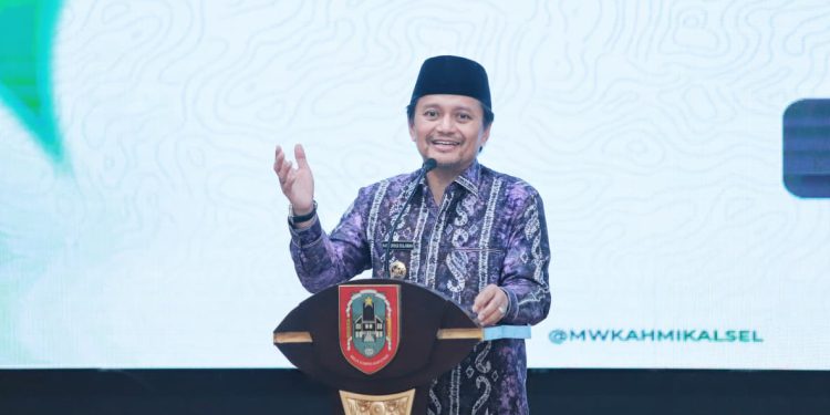 Wagub Kalsel saat memberikan sambutan di pembukaan Rakerda MW KAHMI Kalsel. (foto : Adpim Kalsel)