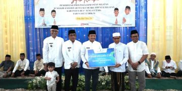 Safari Ramadan di HSU, Wagub Hasnuryadi Serahkan Bantuan CSR Bank Kalsel