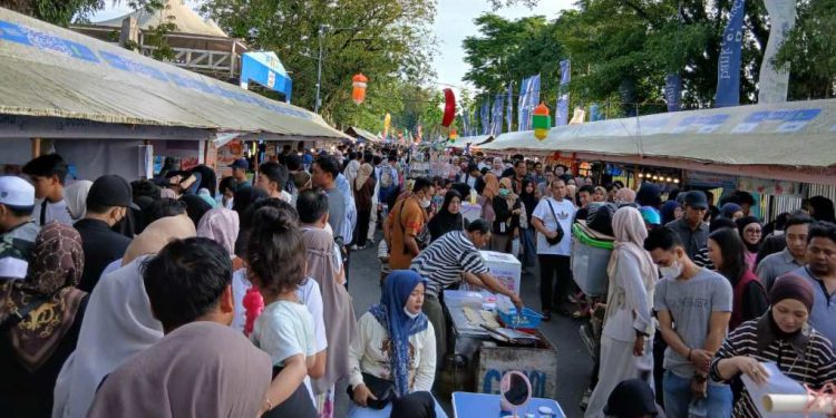Festival Pasar Wadai Ramadan Banjarmasin. (foto : shn/seputaran)