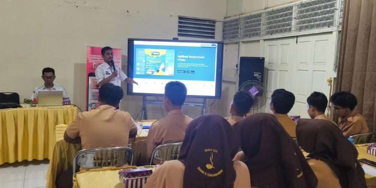 Sosialisasi SP4N-LAPOR dan Layanan Center 112 yang digelar Diskominfotik Banjarmasin. (foto : shn/seputaran)