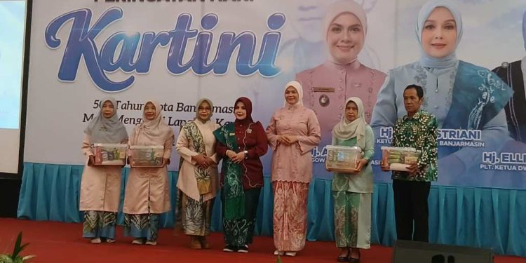 Peringatan Hari Kartini yang digelar TP PKK, GOW, DWP Banjarmasin. (foto : shn/seputaran)