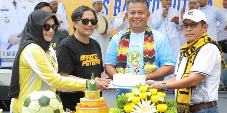 Wagub Kalsel juga CEO Barito Putera H Hasnuryadi Sulaiman pada syukuran milad Barito Putera. (adpim kalsel)