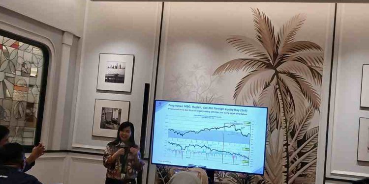 Workshop wartawan daerah dengan BEI Kalsel. (foto : shn/seputaran)
