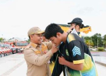 Lepas Kontingen Atlet untuk POPDA, Bupati Tapin Tekankan Junjung Tinggi Sportivitas