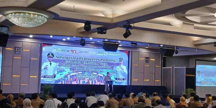 Walikota Banjarmasin HM Yamin saat memberikan sambutan pada kegiatan sosialisasi. (foto : shn/seputaran)