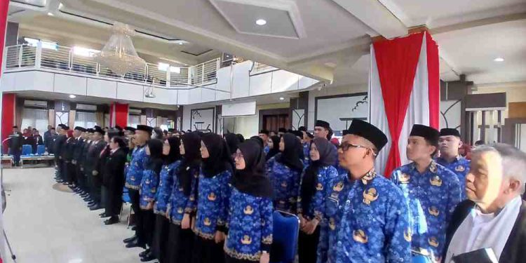 Pegawai Pemko Banjarmasin saat pelantikan. (foto : shn/seputaran)