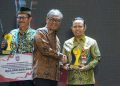 Terbaik Penanganan Kemiskinan dan Stunting, Bupati Tapin Terima Penghargaan Kemendagri