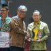 Terbaik Penanganan Kemiskinan dan Stunting, Bupati Tapin Terima Penghargaan Kemendagri
