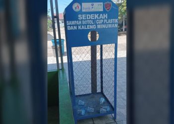CSR Bank Kalsel Bantu Sediakan Tempat Sampah Botol dan Gelas Plastik