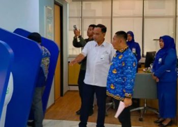Bupati HST Tinjau Penerapan SBS di Bank Kalsel Cabang Barabai