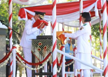Pimpin Upacara HUT RI ke-81, Gubernur Kalsel Kobarkan Semangat Perjuangan Pahlawan 