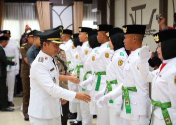 Dikukuhkan, 34 Paskibraka Banjarmasin Siap Kibarkan Sang Merah Putih di Balai Kota