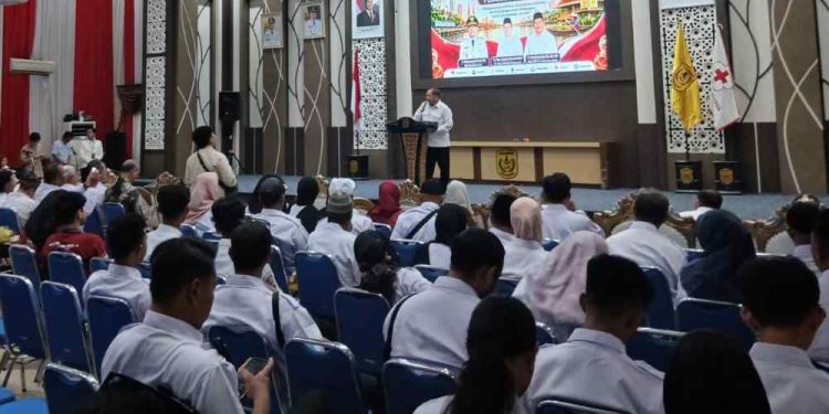 Ketua PMI Kalsel H Gusti Iskandar Sukma Alamsyah saat membuka Muskot PMI Banjarmasin. (foto : shn/seputaran)