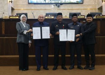 Gubernur H Muhidin dan DPRD Kalsel Sepakati APBD Perubahan 2026 dan Pajak Daerah