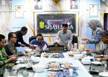 Suguhkan Makanan Khas Banjar Sambut Ketua Komisi II DPR RI