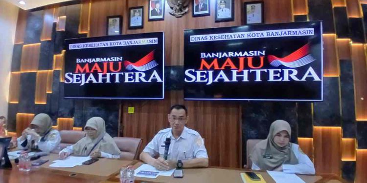 Jumpa pers awak media dengan Dinkes Banjarmasin. (foto : shn/seputaran)