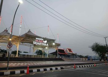 Dipercantik Bagian Umum Setdako Banjarmasin, Siring Balai Kota Lebih Terang dan Menarik