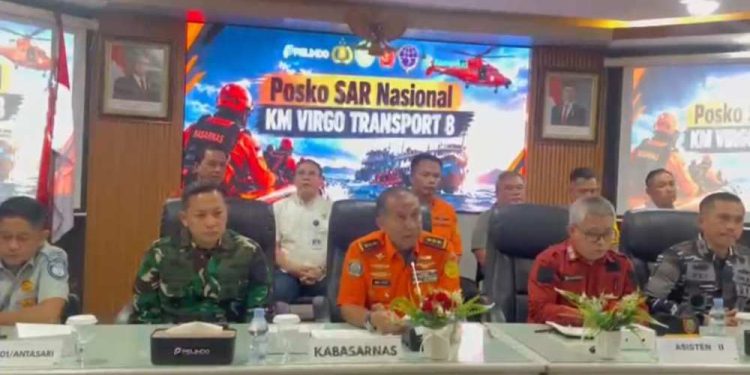 Basarnas saat Konferensi Pers perkembangan evakuasi KM Virgo Transport 8. (foto : shn/seputaran)