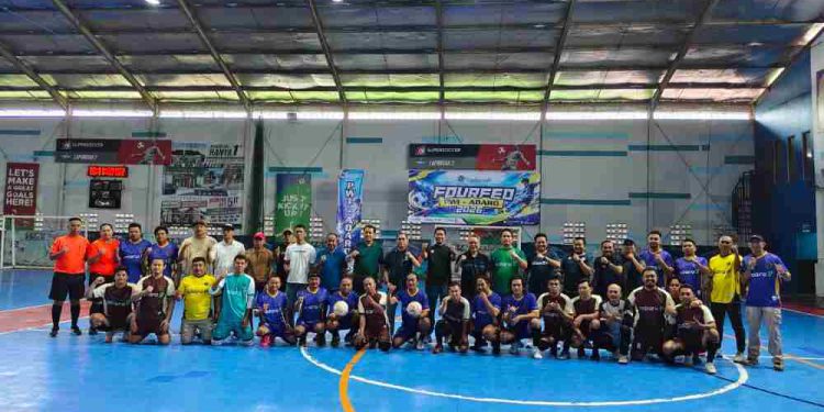 Foto bersama semua tim Fourfeo PWI-Adaro. (foto : shn/seputaran)