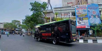 Sumbang PAD, Bus Trans Banjarmasin Dibranding Film Pirunduk