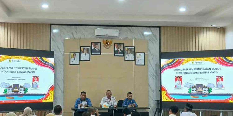 kSosialisasi pensertipikatan tanah Pemko Banjarmasin, di Aula BPKPAD. (foto : shn/seputaran)