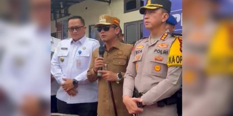 Walikota Banjarmasin HM Yamin saat menanggapi knalpot brong dan aksi balap liar. (foto : shn/seputaran)