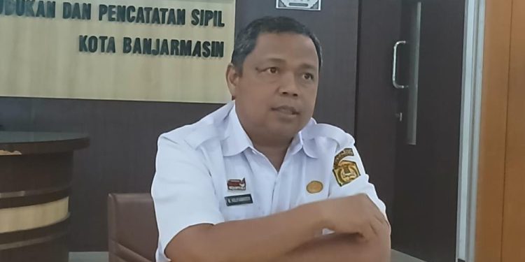 Kepala Disdukcapil Banjarmasin Helfiannor. (foto : shn/seputaran)